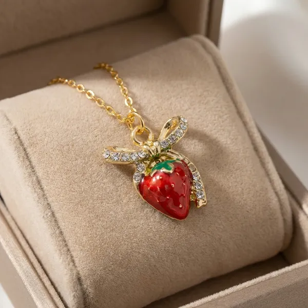 Designer_Pendant_Necklace_For_Women