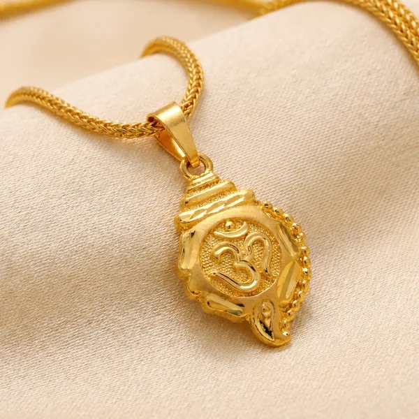Designer_Pendant_Necklace_For_Women