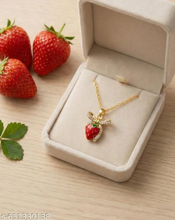 Designer_Pendant_Strawberry_Chain_For_Women