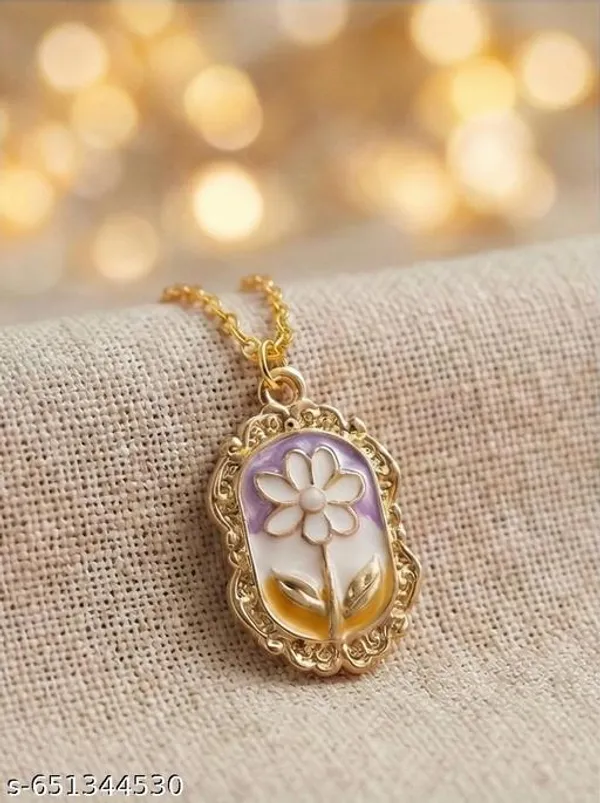 Designer_Pendant_Necklace_For_Women