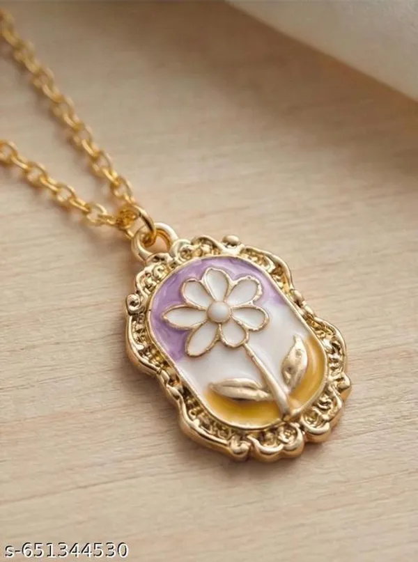Designer_Pendant_Necklace_For_Women