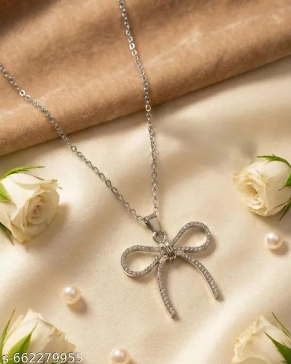Designer_Pendant_Necklace_For_Women