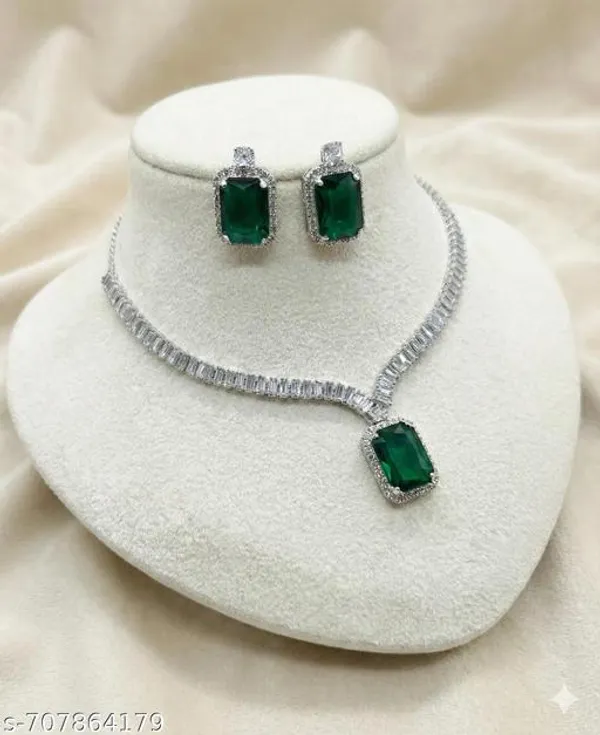 Classic_Womens_Necklace_Chain