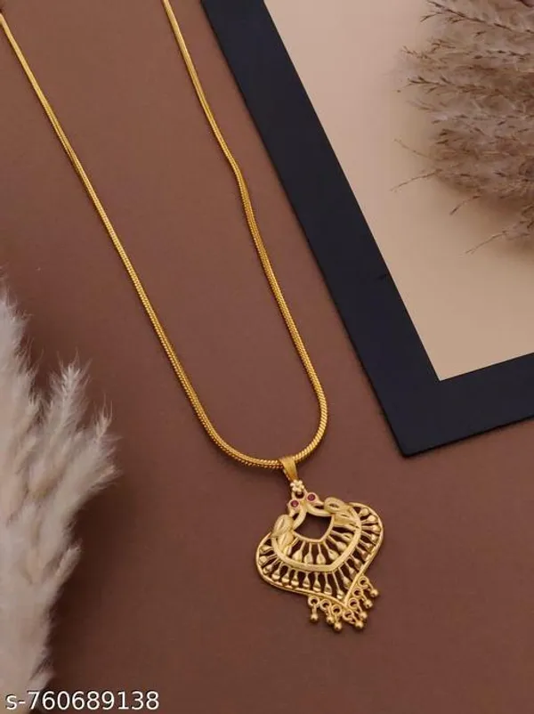 Designer_Pendant_Necklace_For_Women