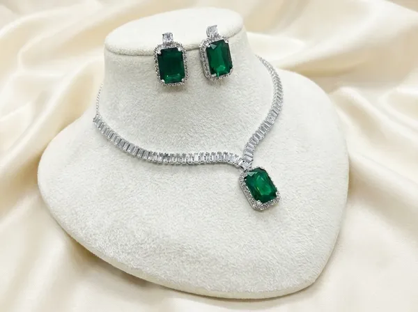 Classic_Womens_Necklace_Chain