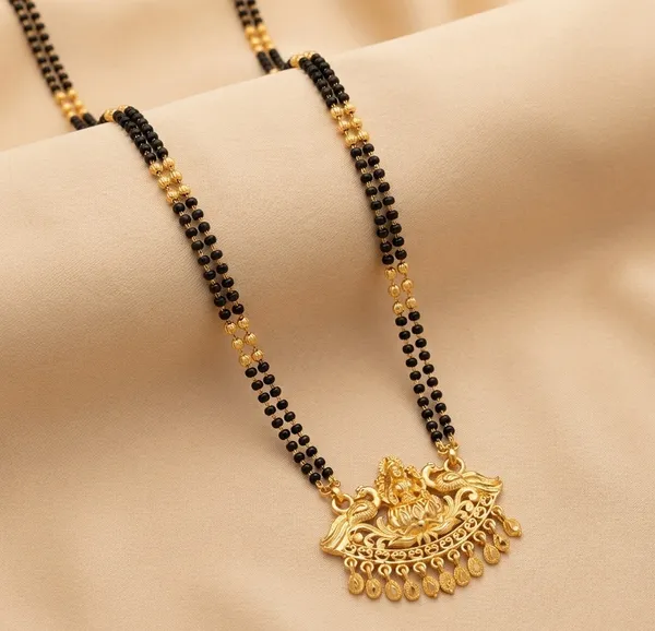 Traditional_Black_Bead_Mangalsutra_Necklace_For_Women