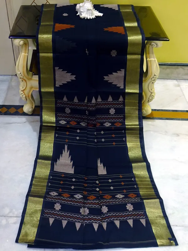 Tan_Chui_Border_Cotton_Dhakai_Jamdani_Saree_In_Black_Brown_And_Beige