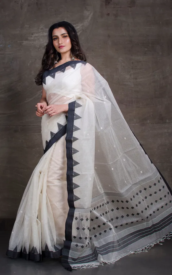 Woven_Kota_Checks_Resham_Muslin_Jamdani_Saree_In_White_And_Black