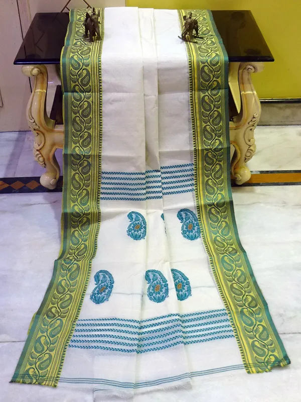 Sil_Nakshi_Border_Bengal_Handloom_Cotton_Bomkai_Saree_In_Off_White_And_Multicolor_Thread_Work