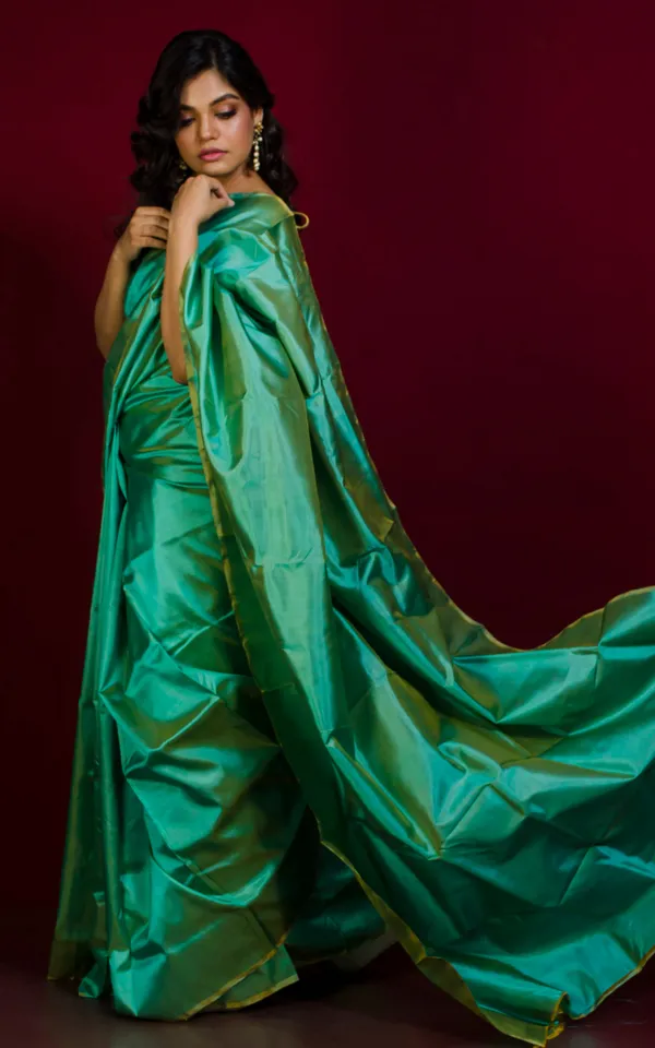 Soft_Woven_Bishnupuri_Dual_Tone_Katan_Silk_Saree_In_Sea_Green