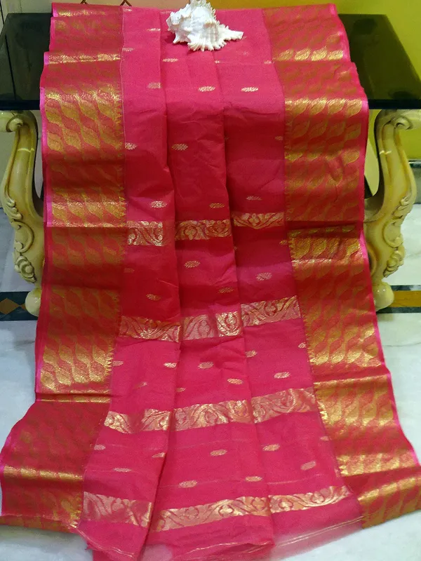 Tangail_Handloom_Cotton_Banarasi_Saree_In_Watermelon_Pink_And_Gold_Zari_Work