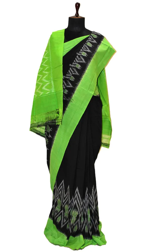 Soft_Mercerized_Cotton_Ikkat_Pochampally_Saree_In_Black_Lawn_Green_And_Off_White
