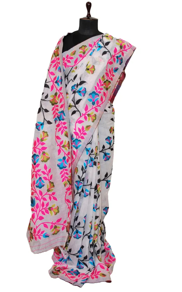 Floral_Nakshi_Jaal_Work_Traditional_Soft_Jamdani_Saree_In_White_And_Multicolor