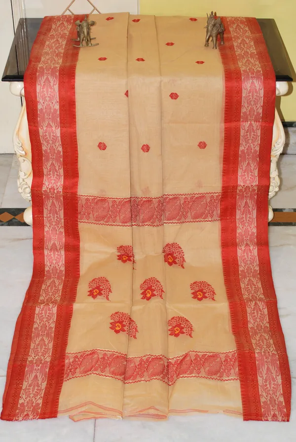 Sil_Nakshi_Border_Bengal_Handloom_Cotton_Bomkai_Saree_In_Khaki_Golden_Yellow_And_Red_Thread_Work