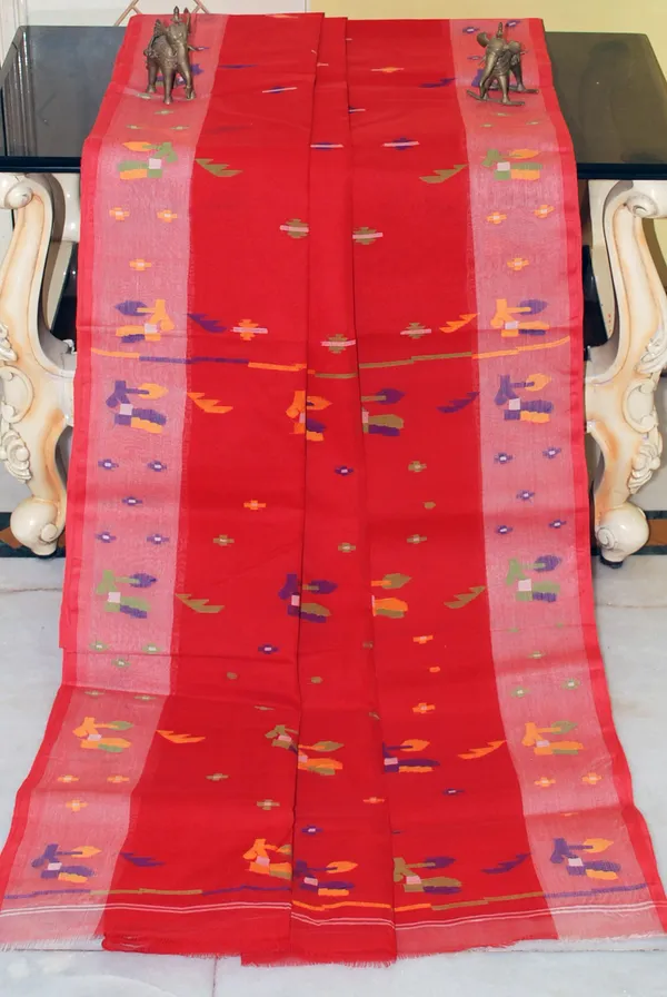 Traditional_Hand_Karat_Work_Cotton_Jamdani_Saree_In_Red_And_Multicolor_Thread_Work
