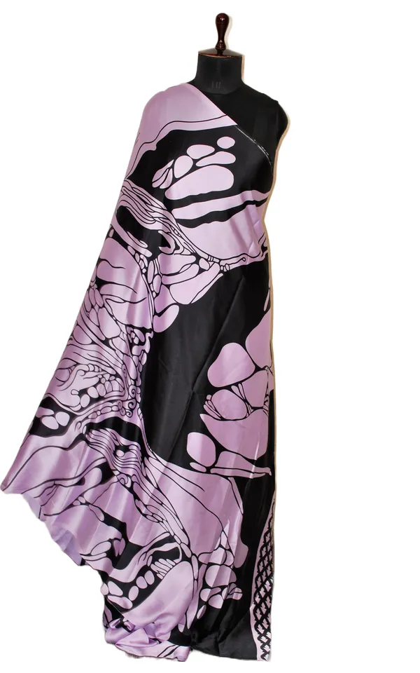 Printed_Soft_Crepe_Silk_Saree_In_Lavender_And_Black_In_Abstract_Prints