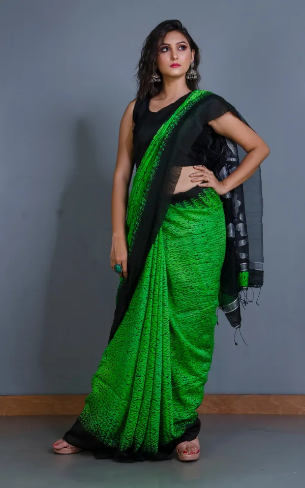 Pure_Handloom_Matka_Shibori_Jamdani_Saree_In_Green_And_Black