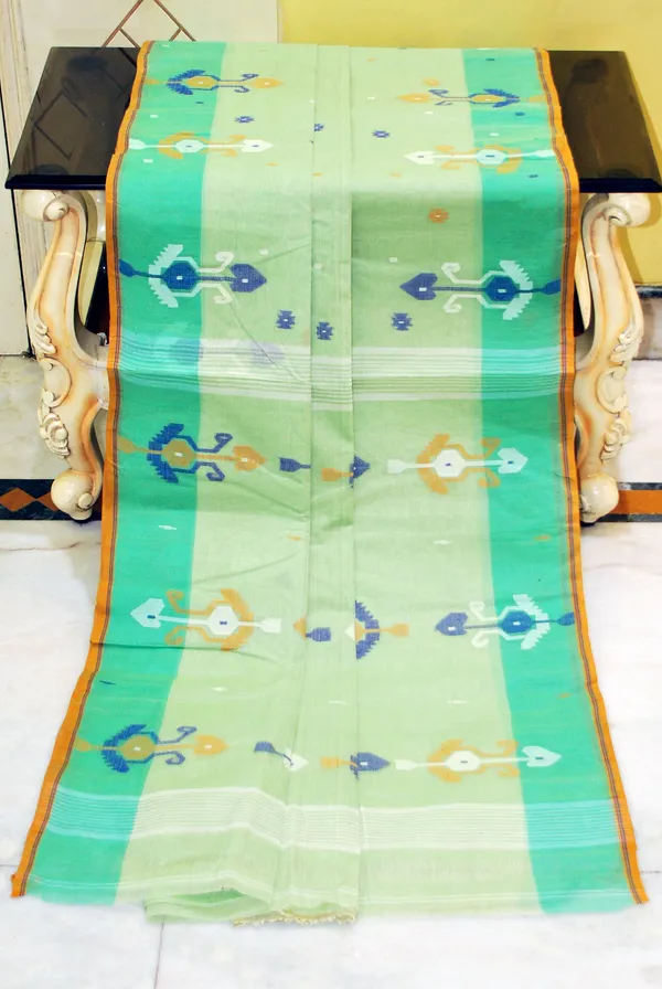 Hand_Work_Cotton_Dhakai_Jamdani_Saree_In_Paste_Green_And_Multicolor