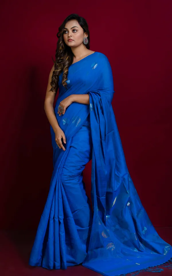 Premium_Quality_Kadiyal_Dollar_Butta_Work_Matka_Tussar_Saree_In_Lapis_Blue_Gold_And_Silver
