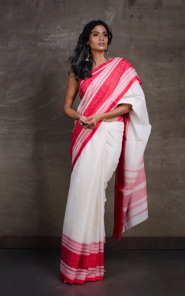 Bengal_Handloom_Broad_Nakshi_Border_Cotton_Saree_In_Off_White_And_Red