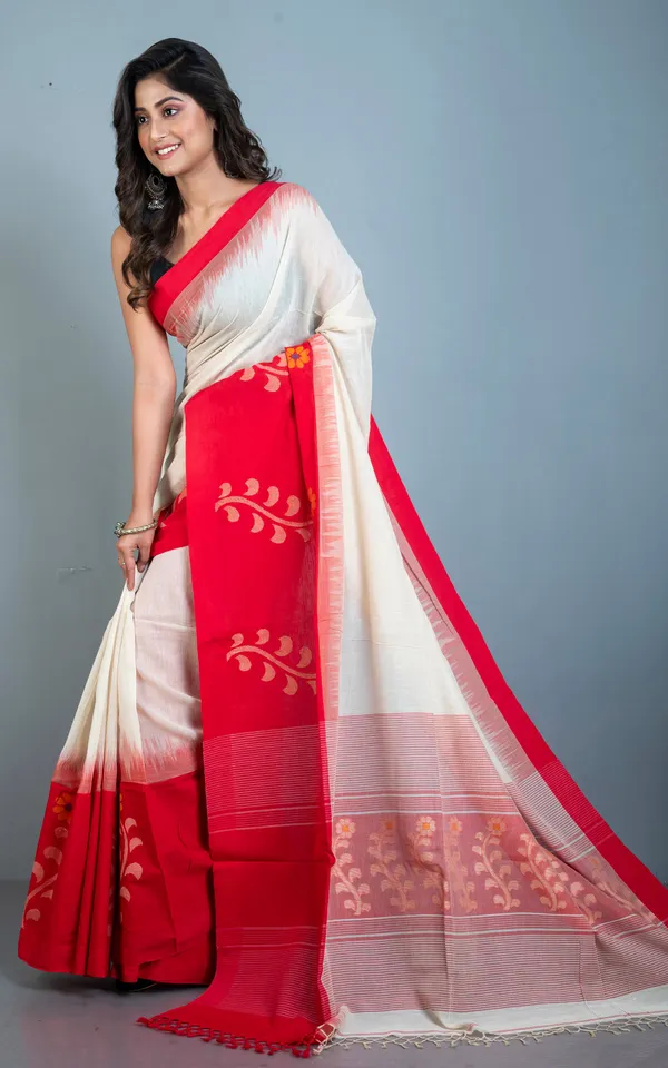 Premium_Quality_Double_Warp_Khaddar_Kadiyal_Skirt_Border_Jamdani_Saree_In_Off_White_And_Red