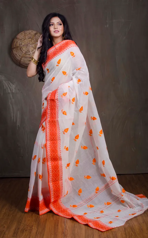 Bengal_Handloom_Cotton_Saree_With_Leaf_Motif_Embroidery_Work_In_Off_White_And_Orange