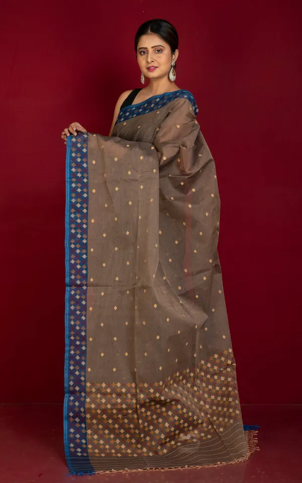 Premium_Quality_Double_Warp_Cotton_Jamdani_Saree_In_Dual_Tone_Warm_Grey_Blue_And_Multicolor