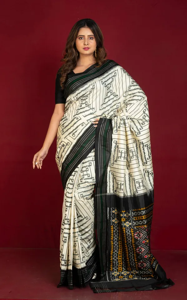 Exclusive_Twill_Ikkat_Pochampally_Silk_Saree_With_Madhathasu_Pallu_In_Off_White_Black_Dark_Green_And_Multicolor