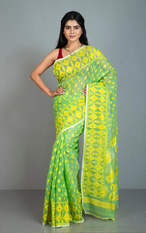 Traditional_Soft_Jamdani_Saree_In_Pastel_Green_Pastel_Yellow_And_Gold
