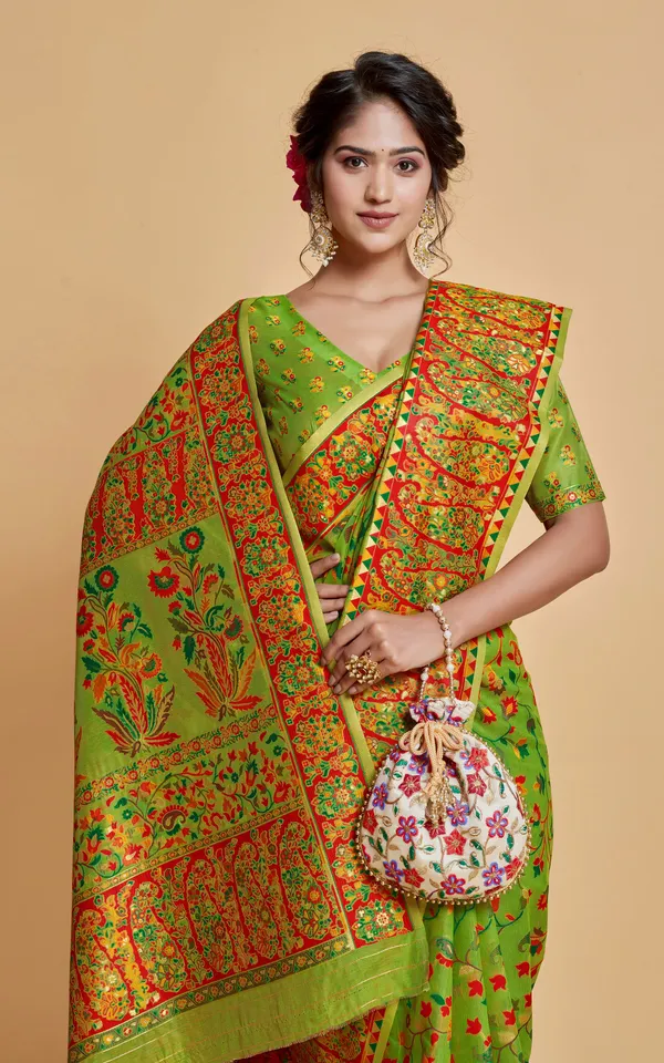 Kashmiri_Modal_Silk_Woven_Kani_Saree_In_Green_Red_And_Multicolor