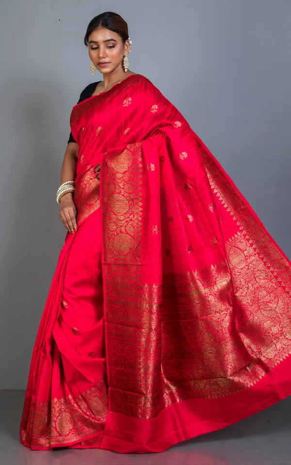 Hand_Woven_Dupion_Tussar_Raw_Silk_Saree_In_Bright_Red_And_Antique_Golden