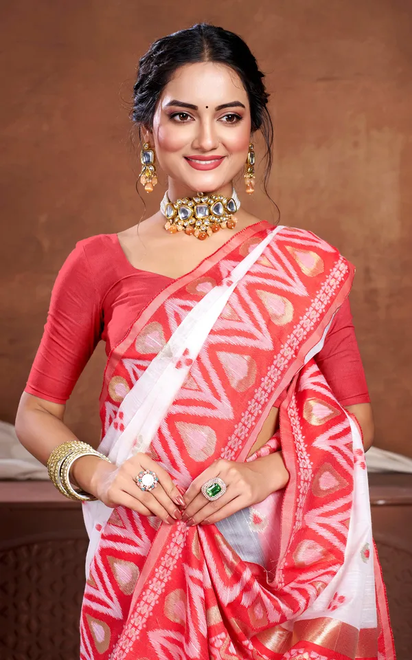 Traditional_Skirt_Nakshi_Work_Soft_Jamdani_Saree_In_Off_White_Red_And_Golden