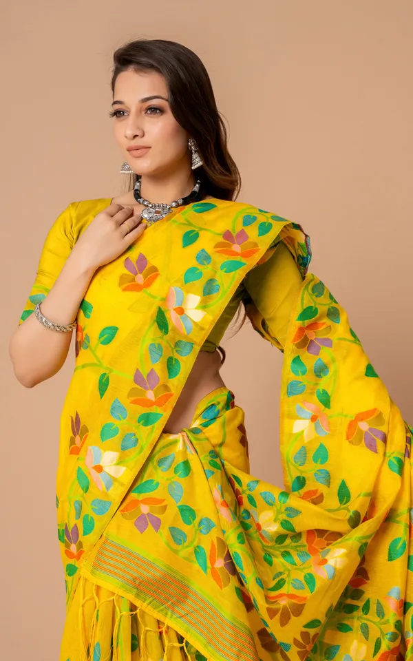 Tantuja_Inspired_Traditional_Soft_Jamdani_Saree_In_Yellow_Green_And_Multicolor_Nakshi_Thread_Weave