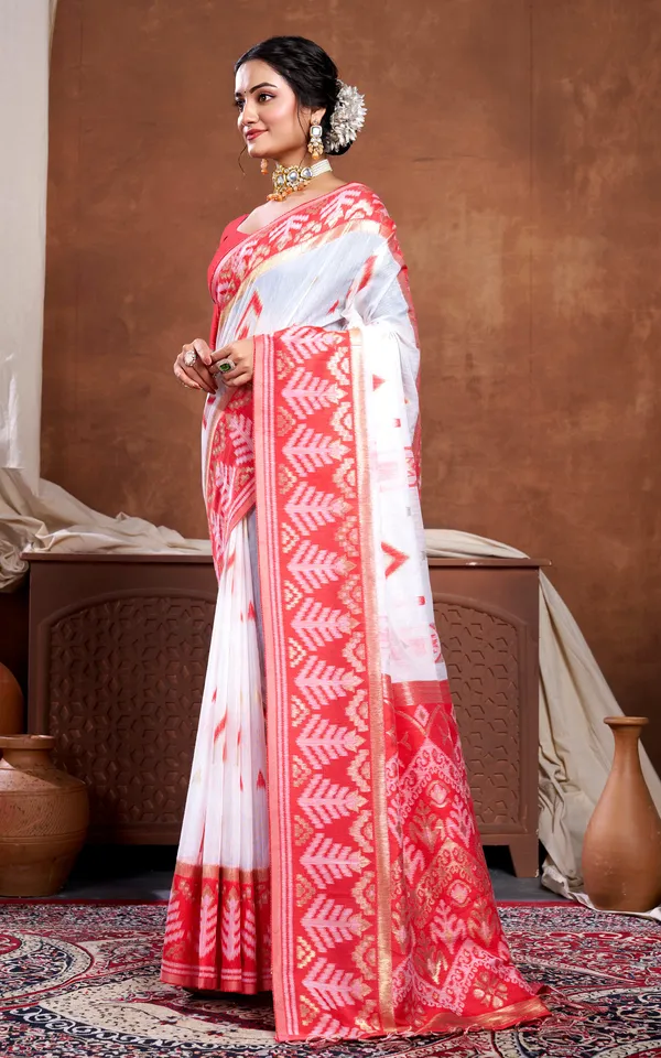 Traditional_Skirt_Nakshi_Work_Soft_Jamdani_Saree_In_Off_White_Bright_Red_And_Golden