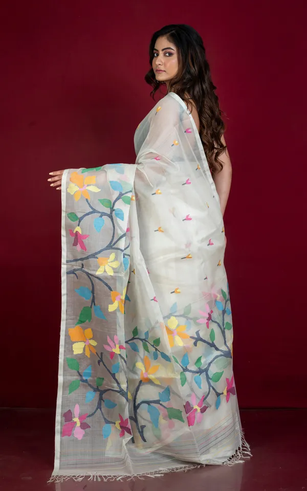 Premium_Quality_Hand_Woven_Floral_Orchid_Nakshi_Work_Muslin_Silk_Dhakai_Jamdani_Saree_In_Pearl_White_And_Multicolor_Meenakari_Thread_Work