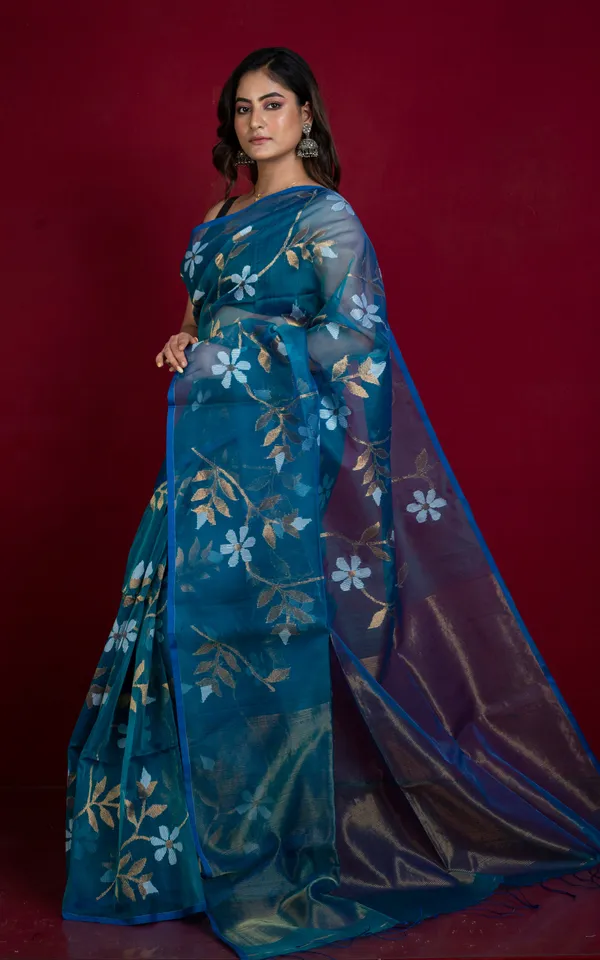 Premium_Poth_Muslin_Silk_Jamdani_Saree_With_Jaal_Floral_Work_In_Peacock_Blue_Off_White_And_Golden