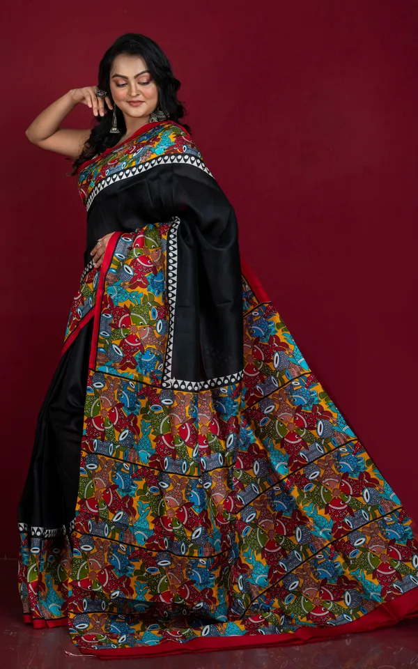 Hand_Woven_Soft_Printed_Pure_Silk_Saree_In_Black_Off_White_And_Multicolor