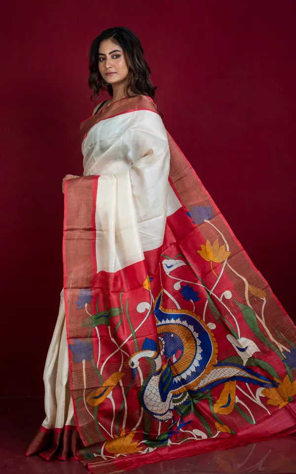 Kalamkari_Printed_Pallu_And_Blouse_Piece_Tussar_Silk_Saree_In_Off_White_Red_And_Multicolor_With_Matte_Finish_Zari_Border