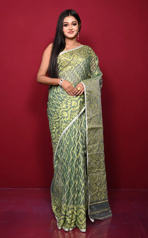 Traditional_Soft_Jamdani_Saree_In_Sage_Green_Pastel_Yellow_And_Muted_Golden