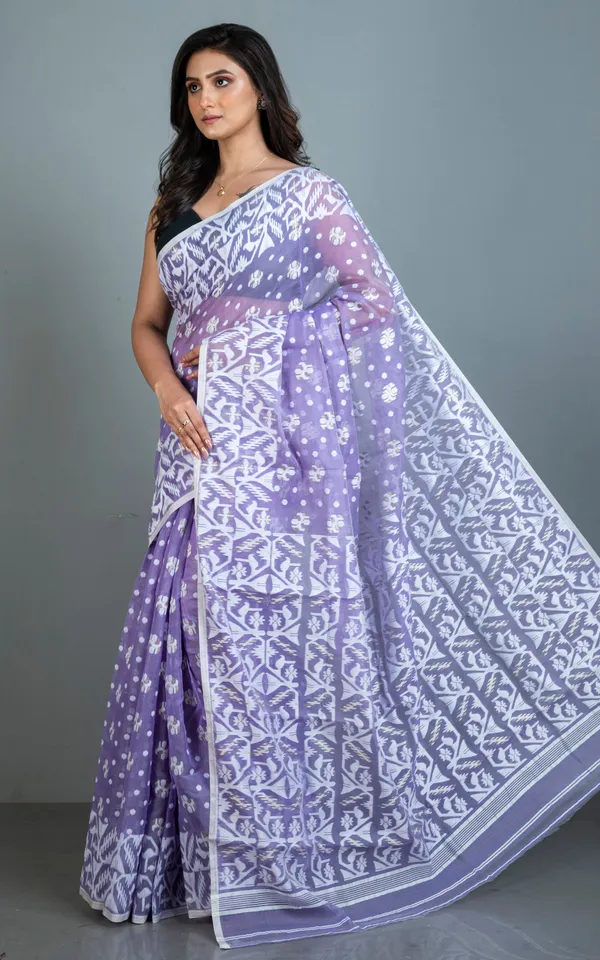 Solapuri_Work_Jamdani_Saree_In_Lavender_White_And_Golden