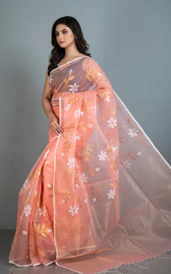 Premium_Poth_Muslin_Silk_Jamdani_Saree_With_Jaal_Floral_Work_In_Candlelight_Peach_Off_White_And_Golden