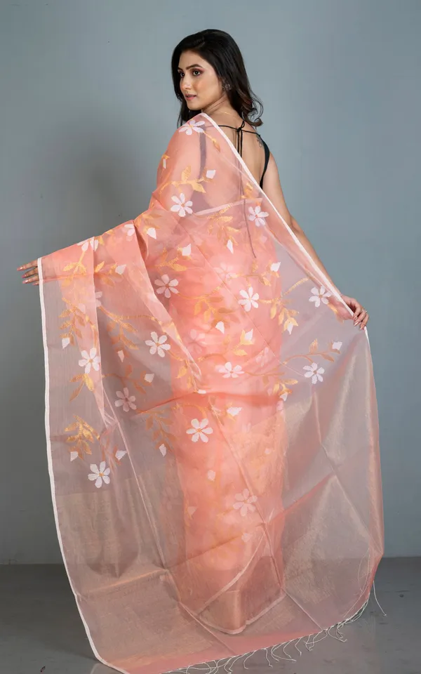Premium_Poth_Muslin_Silk_Jamdani_Saree_With_Jaal_Floral_Work_In_Candlelight_Peach_Off_White_And_Golden