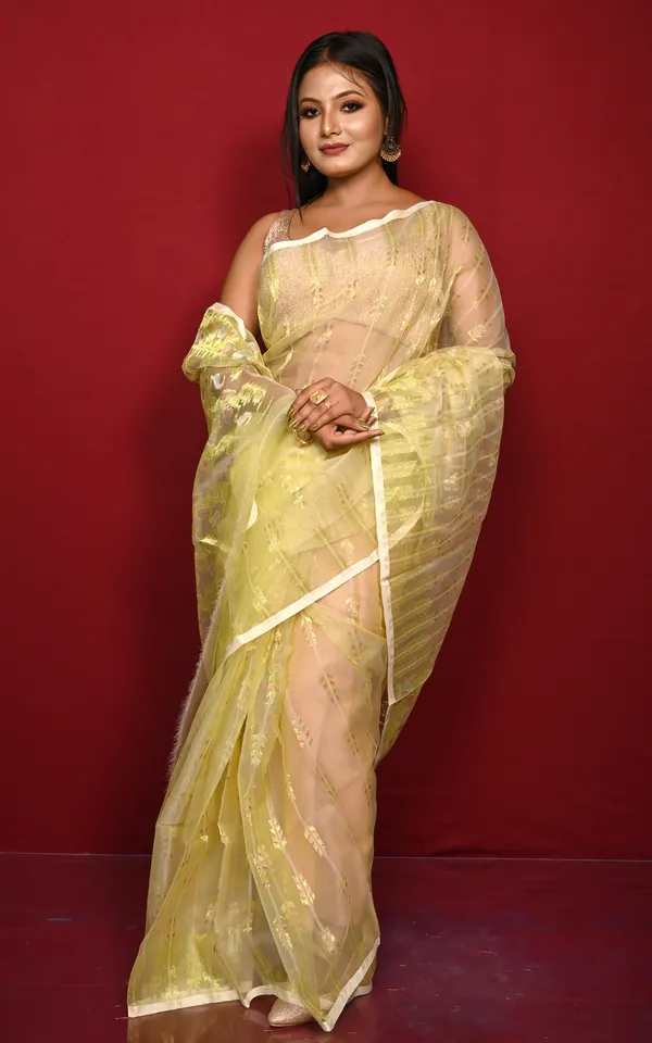 Soft_Muslin_Silk_Jamdani_Saree_In_Lemon_Yellow_And_Off_White_With_Golden_And_Copper_Zari_Nakshi_Work
