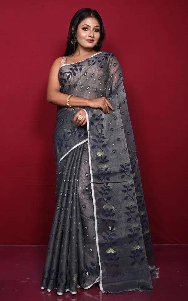 Leaf_And_Floral_Motif_Nakshi_Work_Soft_Jamdani_Saree_In_Charcoal_Grey_Midnight_Blue_And_Dry_Gold