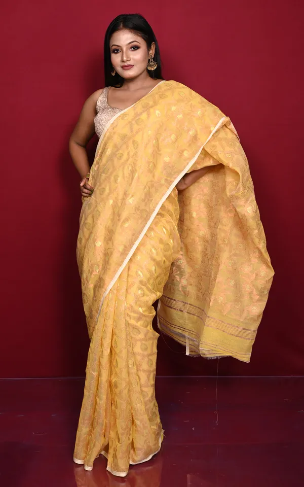 Traditional_Floral_Nakshi_Work_Soft_Brocade_Jamdani_Saree_In_Pastel_Yellow_And_Off_White_With_Copper_And_Muted_Golden_Zari_Nakshi_Work