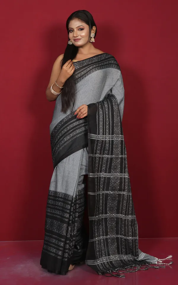 Skirt_Nakshi_Work_Soft_Cotton_Saree_In_Grey_And_Black