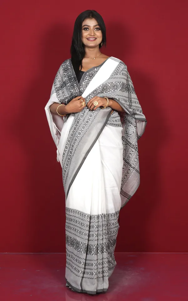 Skirt_Nakshi_Work_Soft_Cotton_Saree_In_White_And_Black