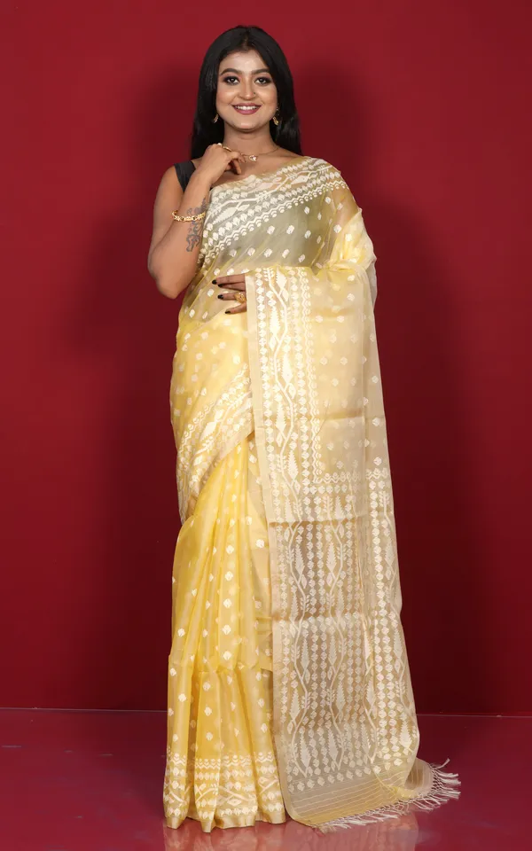 Premium_Quality_Traditional_Needle_Karat_Nakshi_Motif_Work_Muslin_Silk_Dhakai_Jamdani_In_Pastel_Yellow_And_Off_White