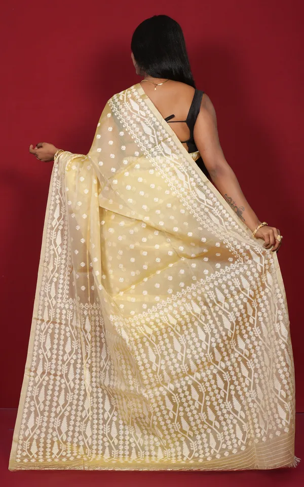 Premium_Quality_Traditional_Needle_Karat_Nakshi_Motif_Work_Muslin_Silk_Dhakai_Jamdani_In_Pastel_Yellow_And_Off_White