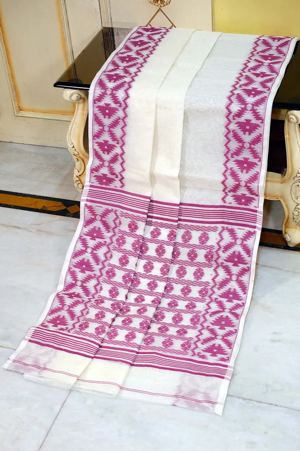 Designer_Body_Plain_With_Woven_Jamdani_Border_And_Pallu_Cotton_Muslin_Saree_In_Off_White_And_Magenta